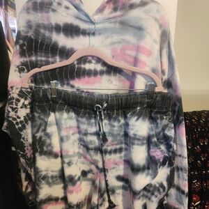 PINK Victoria's Secret Blue Tie-Dye Lounge Pants